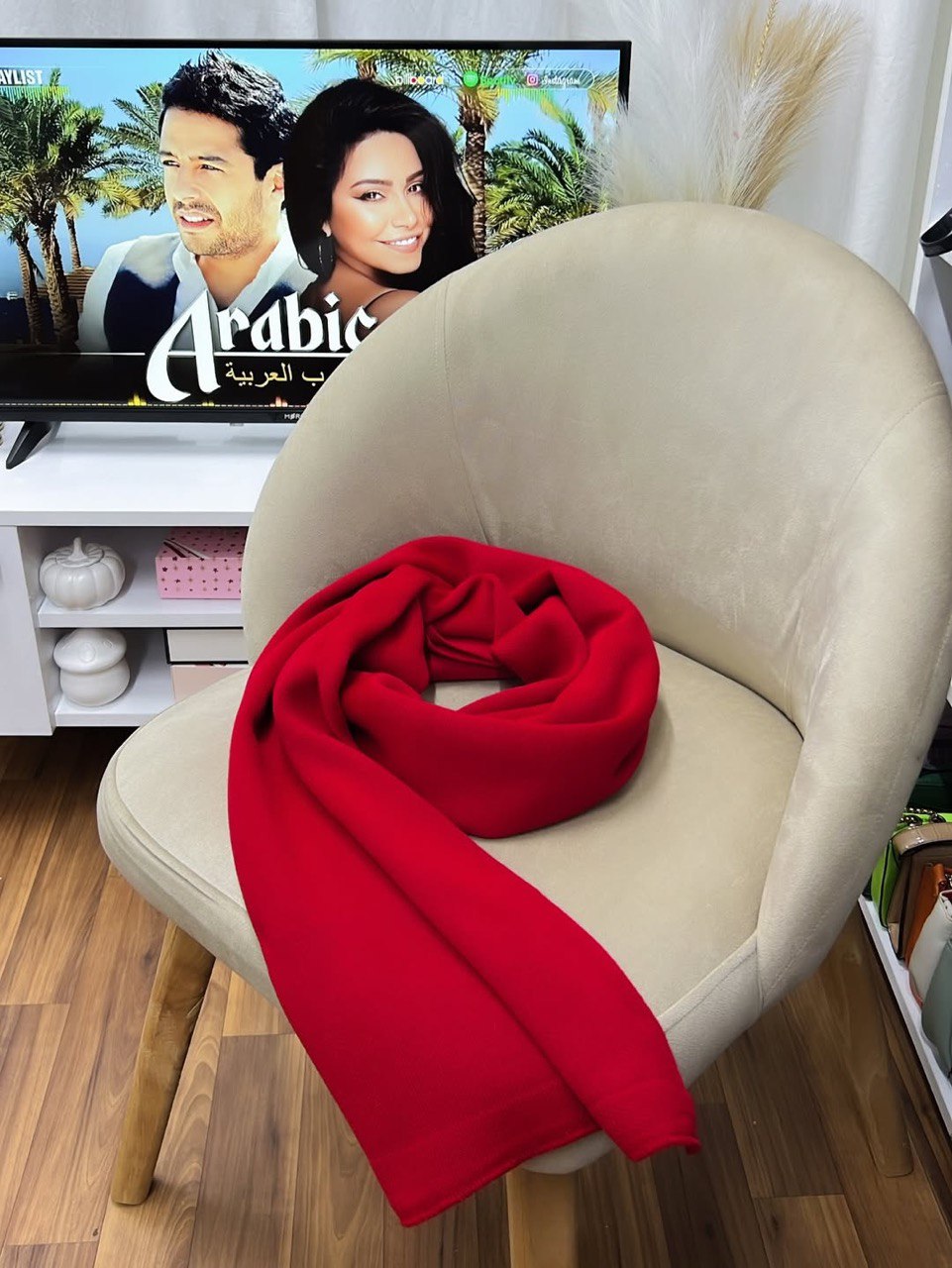 وشاح ميكاسا – دافي وأنيق ❤️