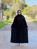 عباية سوداء مع الطرحة – أنيقة ومستورة 🖤